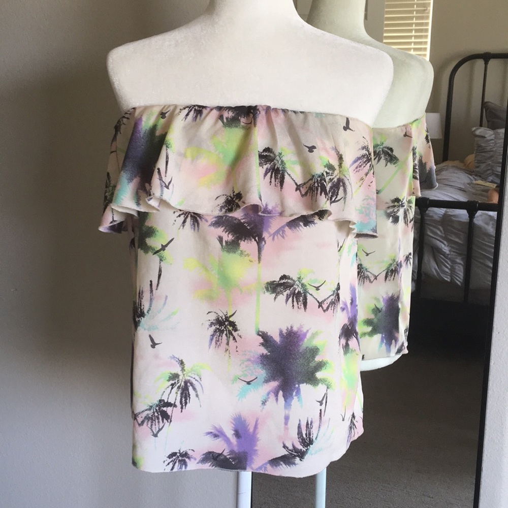 Beautiful beachy strapless!